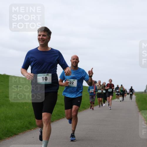 04.05.2025 - 8. Wedeler Halbmarathon Yannick Fuchs http://msf.ph/oto/7825046 04.05.2025 11:32:05 Laufen 10, 22 meine-sportfotos.de