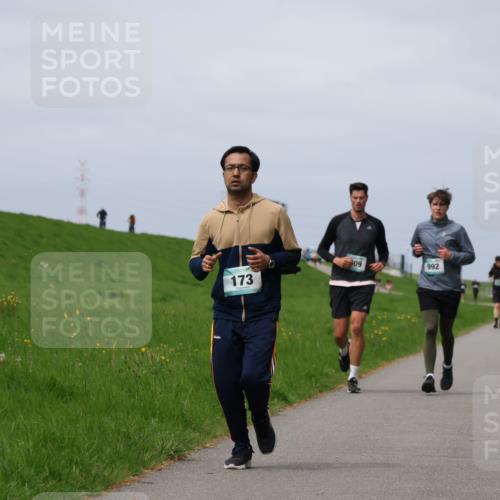 04.05.2025 - 8. Wedeler Halbmarathon Yannick Fuchs http://msf.ph/oto/7825047 04.05.2025 11:54:14 Laufen 173, 09, 992 meine-sportfotos.de