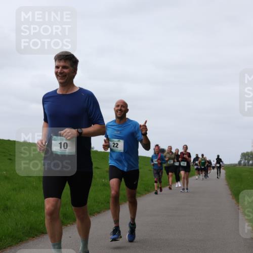 04.05.2025 - 8. Wedeler Halbmarathon Yannick Fuchs http://msf.ph/oto/7825056 04.05.2025 11:32:06 Laufen 10, 22 meine-sportfotos.de