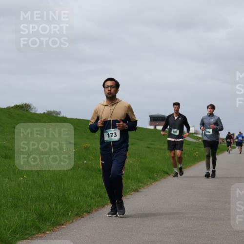 04.05.2025 - 8. Wedeler Halbmarathon Yannick Fuchs http://msf.ph/oto/7825068 04.05.2025 11:54:16 Laufen 173, 809, 992 meine-sportfotos.de