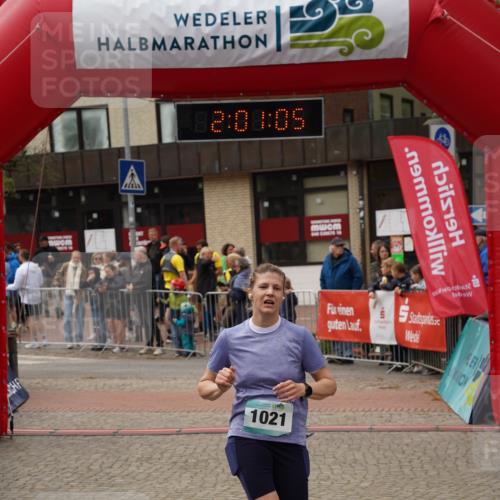 04.05.2025 - 8. Wedeler Halbmarathon Felixshl http://msf.ph/oto/7825070 04.05.2025 12:01:03 Ziel 249, 506, 1021 meine-sportfotos.de