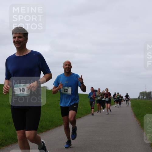 04.05.2025 - 8. Wedeler Halbmarathon Yannick Fuchs http://msf.ph/oto/7825072 04.05.2025 11:32:06 Laufen 10, 22 meine-sportfotos.de