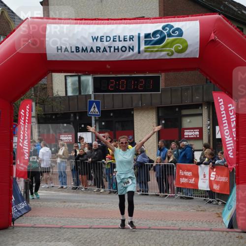 04.05.2025 - 8. Wedeler Halbmarathon Felixshl http://msf.ph/oto/7825103 04.05.2025 12:01:19 Ziel 596, 768 meine-sportfotos.de