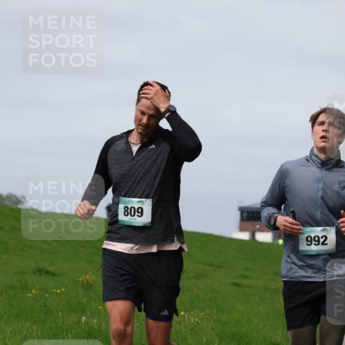 04.05.2025 - 8. Wedeler Halbmarathon Yannick Fuchs http://msf.ph/oto/7825151 04.05.2025 11:54:21 Laufen 809, 992 meine-sportfotos.de