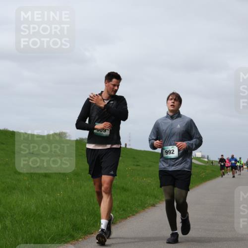 04.05.2025 - 8. Wedeler Halbmarathon Yannick Fuchs http://msf.ph/oto/7825177 04.05.2025 11:54:22 Laufen 992 meine-sportfotos.de