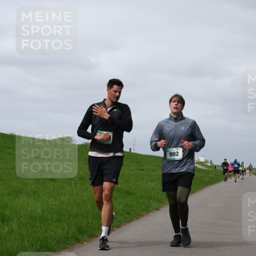 04.05.2025 - 8. Wedeler Halbmarathon Yannick Fuchs http://msf.ph/oto/7825179 04.05.2025 11:54:22 Laufen 992 meine-sportfotos.de