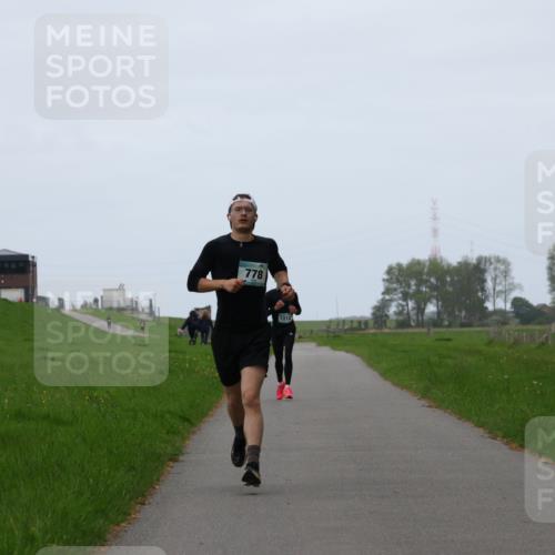 04.05.2025 - 8. Wedeler Halbmarathon Yannick Fuchs http://msf.ph/oto/7825200 04.05.2025 11:12:37 Laufen 778, 1212 meine-sportfotos.de