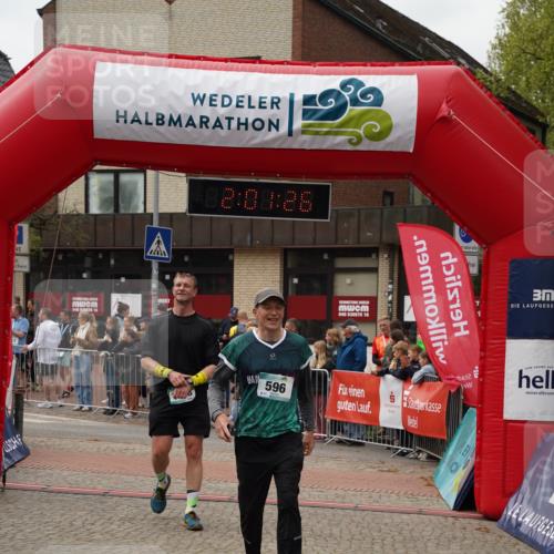 04.05.2025 - 8. Wedeler Halbmarathon Felixshl http://msf.ph/oto/7825241 04.05.2025 12:01:24 Ziel 596, 768, 1110, 1148 meine-sportfotos.de