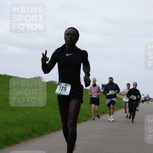 04.05.2025 - 8. Wedeler Halbmarathon Yannick Fuchs http://msf.ph/oto/7825316 04.05.2025 11:32:17 Laufen 175, 71, 1186, 1187, 1031 meine-sportfotos.de