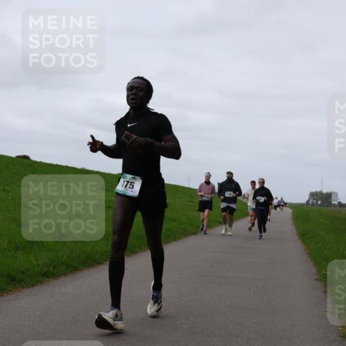 04.05.2025 - 8. Wedeler Halbmarathon Yannick Fuchs http://msf.ph/oto/7825335 04.05.2025 11:32:17 Laufen 175, 871, 1187, 1031 meine-sportfotos.de