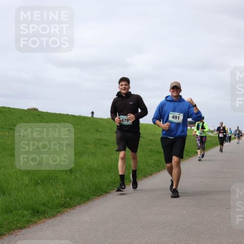 04.05.2025 - 8. Wedeler Halbmarathon Yannick Fuchs http://msf.ph/oto/7825393 04.05.2025 11:54:42 Laufen 479, 491 meine-sportfotos.de