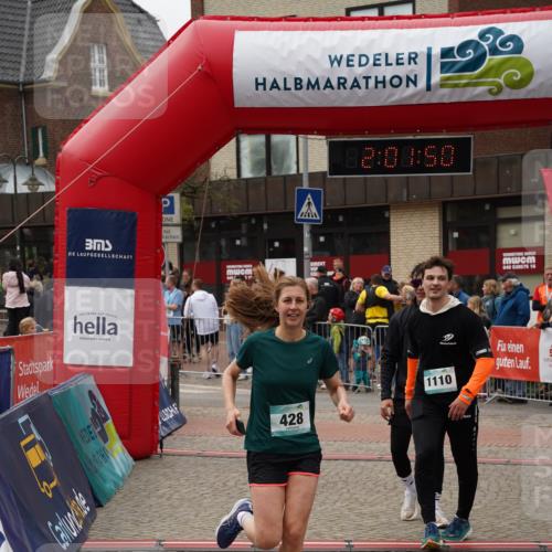 04.05.2025 - 8. Wedeler Halbmarathon Felixshl http://msf.ph/oto/7825412 04.05.2025 12:01:48 Ziel 428 meine-sportfotos.de