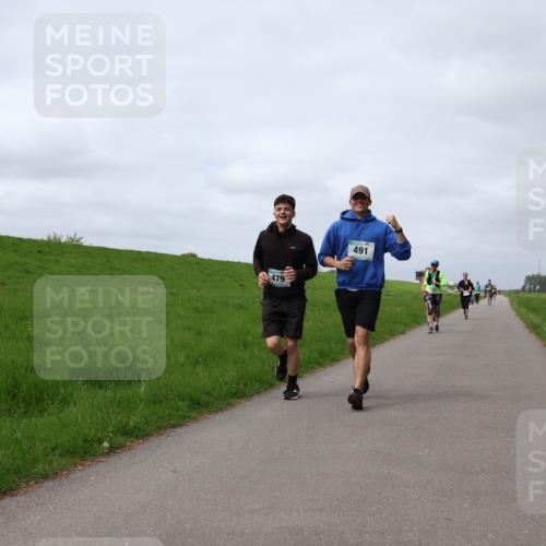 04.05.2025 - 8. Wedeler Halbmarathon Yannick Fuchs http://msf.ph/oto/7825414 04.05.2025 11:54:43 Laufen 479, 491 meine-sportfotos.de
