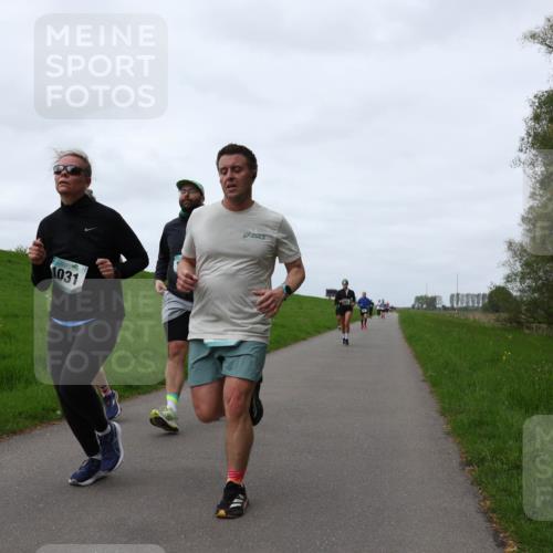 04.05.2025 - 8. Wedeler Halbmarathon Yannick Fuchs http://msf.ph/oto/7825476 04.05.2025 11:32:24 Laufen 1031 meine-sportfotos.de