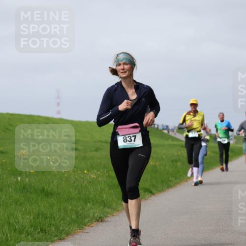 04.05.2025 - 8. Wedeler Halbmarathon Yannick Fuchs http://msf.ph/oto/7825528 04.05.2025 11:54:49 Laufen 837 meine-sportfotos.de