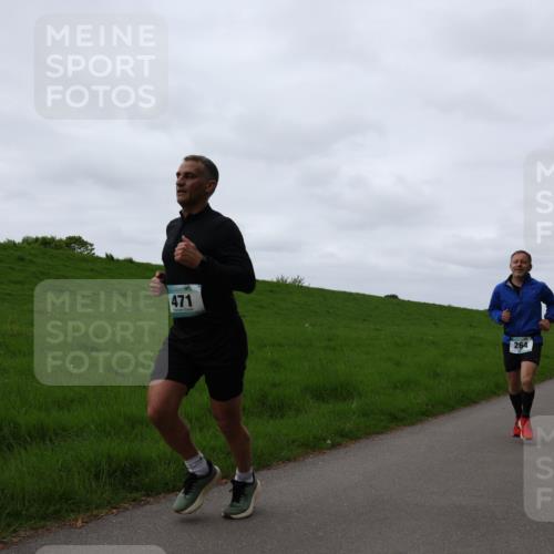 04.05.2025 - 8. Wedeler Halbmarathon Yannick Fuchs http://msf.ph/oto/7825596 04.05.2025 11:32:32 Laufen 471, 264 meine-sportfotos.de