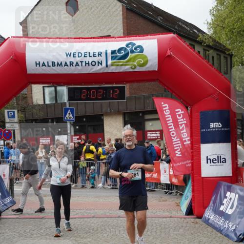 04.05.2025 - 8. Wedeler Halbmarathon Felixshl http://msf.ph/oto/7825680 04.05.2025 12:02:10 Ziel 661 meine-sportfotos.de