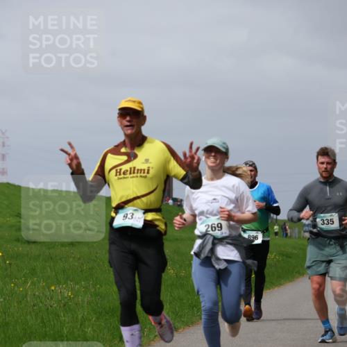 04.05.2025 - 8. Wedeler Halbmarathon Yannick Fuchs http://msf.ph/oto/7825696 04.05.2025 11:54:55 Laufen 93, 269, 896, 335 meine-sportfotos.de