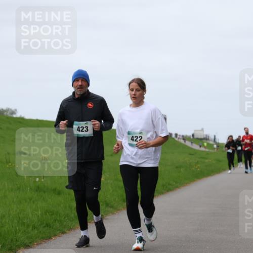 04.05.2025 - 8. Wedeler Halbmarathon Yannick Fuchs http://msf.ph/oto/7825798 04.05.2025 11:32:44 Laufen 423, 422 meine-sportfotos.de