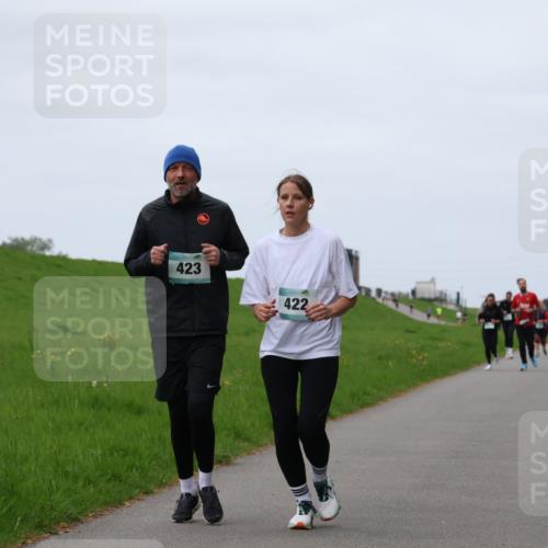 04.05.2025 - 8. Wedeler Halbmarathon Yannick Fuchs http://msf.ph/oto/7825802 04.05.2025 11:32:44 Laufen 423, 422 meine-sportfotos.de