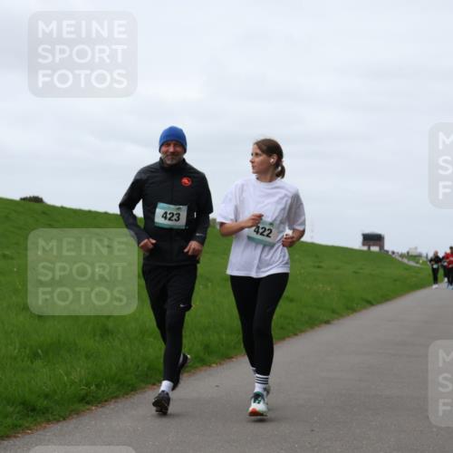 04.05.2025 - 8. Wedeler Halbmarathon Yannick Fuchs http://msf.ph/oto/7825846 04.05.2025 11:32:46 Laufen 423, 422 meine-sportfotos.de