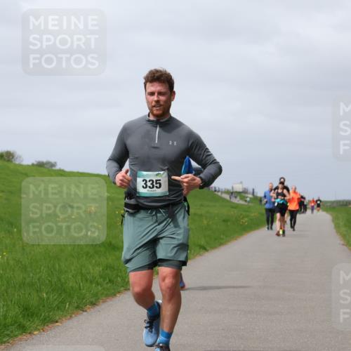 04.05.2025 - 8. Wedeler Halbmarathon Yannick Fuchs http://msf.ph/oto/7825855 04.05.2025 11:55:01 Laufen 335 meine-sportfotos.de