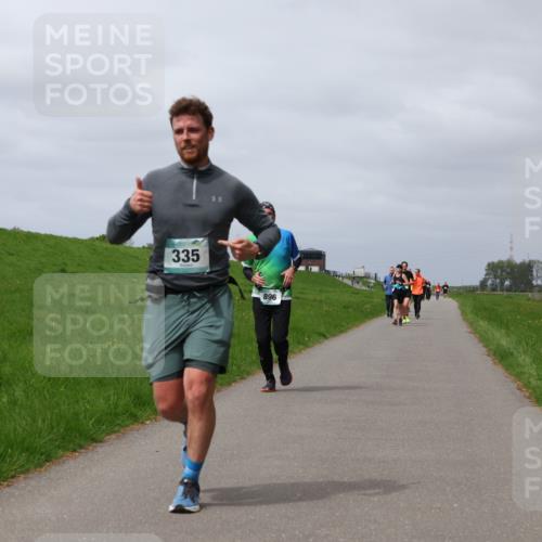 04.05.2025 - 8. Wedeler Halbmarathon Yannick Fuchs http://msf.ph/oto/7825892 04.05.2025 11:55:01 Laufen 335, 896 meine-sportfotos.de