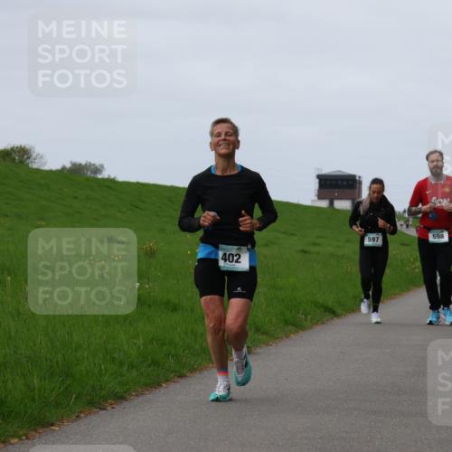 04.05.2025 - 8. Wedeler Halbmarathon Yannick Fuchs http://msf.ph/oto/7825894 04.05.2025 11:32:58 Laufen 402, 597, 598, 0 meine-sportfotos.de