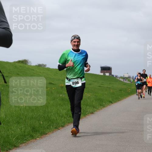 04.05.2025 - 8. Wedeler Halbmarathon Yannick Fuchs http://msf.ph/oto/7825901 04.05.2025 11:55:02 Laufen 896 meine-sportfotos.de