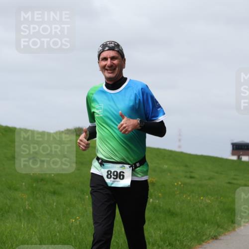 04.05.2025 - 8. Wedeler Halbmarathon Yannick Fuchs http://msf.ph/oto/7825929 04.05.2025 11:55:03 Laufen 96, 896 meine-sportfotos.de