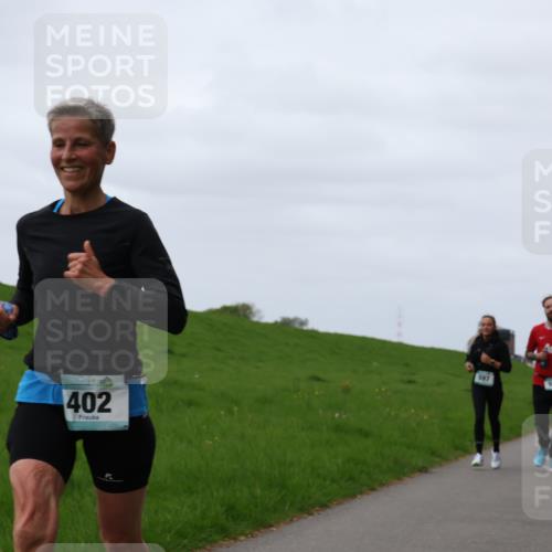 04.05.2025 - 8. Wedeler Halbmarathon Yannick Fuchs http://msf.ph/oto/7825940 04.05.2025 11:33:00 Laufen 402, 597 meine-sportfotos.de
