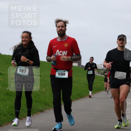 04.05.2025 - 8. Wedeler Halbmarathon Yannick Fuchs http://msf.ph/oto/7825983 04.05.2025 11:33:03 Laufen 597, 1113, 598 meine-sportfotos.de