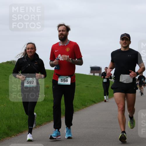 04.05.2025 - 8. Wedeler Halbmarathon Yannick Fuchs http://msf.ph/oto/7826011 04.05.2025 11:33:04 Laufen 597, 598, 113 meine-sportfotos.de