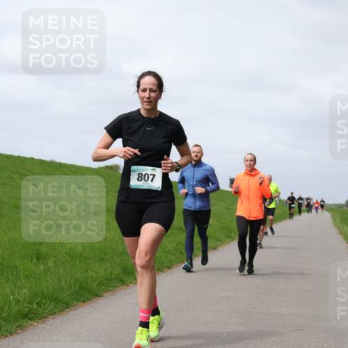 04.05.2025 - 8. Wedeler Halbmarathon Yannick Fuchs http://msf.ph/oto/7826026 04.05.2025 11:55:14 Laufen 807 meine-sportfotos.de