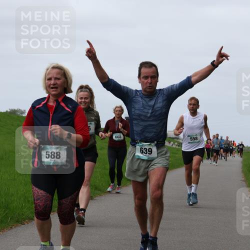 04.05.2025 - 8. Wedeler Halbmarathon Yannick Fuchs http://msf.ph/oto/7826220 04.05.2025 11:33:14 Laufen 588, 668, 639, 558 meine-sportfotos.de