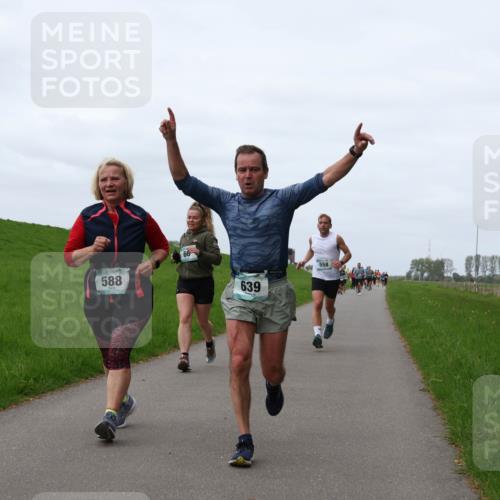 04.05.2025 - 8. Wedeler Halbmarathon Yannick Fuchs http://msf.ph/oto/7826261 04.05.2025 11:33:16 Laufen 588, 66, 639, 558 meine-sportfotos.de