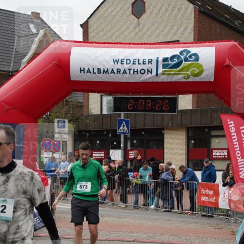04.05.2025 - 8. Wedeler Halbmarathon Felixshl http://msf.ph/oto/7826285 04.05.2025 12:03:24 Ziel 122, 673 meine-sportfotos.de