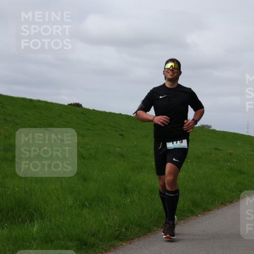 04.05.2025 - 8. Wedeler Halbmarathon Yannick Fuchs http://msf.ph/oto/7826308 04.05.2025 11:55:33 Laufen 179, 327 meine-sportfotos.de