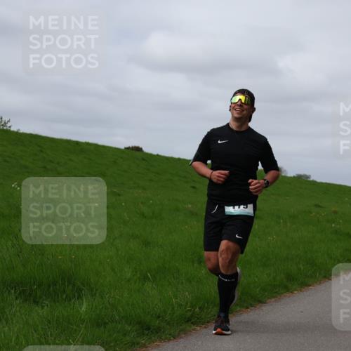 04.05.2025 - 8. Wedeler Halbmarathon Yannick Fuchs http://msf.ph/oto/7826313 04.05.2025 11:55:33 Laufen  meine-sportfotos.de