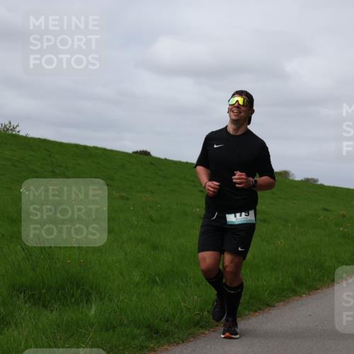 04.05.2025 - 8. Wedeler Halbmarathon Yannick Fuchs http://msf.ph/oto/7826316 04.05.2025 11:55:33 Laufen 6 meine-sportfotos.de