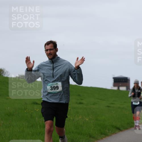04.05.2025 - 8. Wedeler Halbmarathon Yannick Fuchs http://msf.ph/oto/7826416 04.05.2025 11:33:28 Laufen 399 meine-sportfotos.de