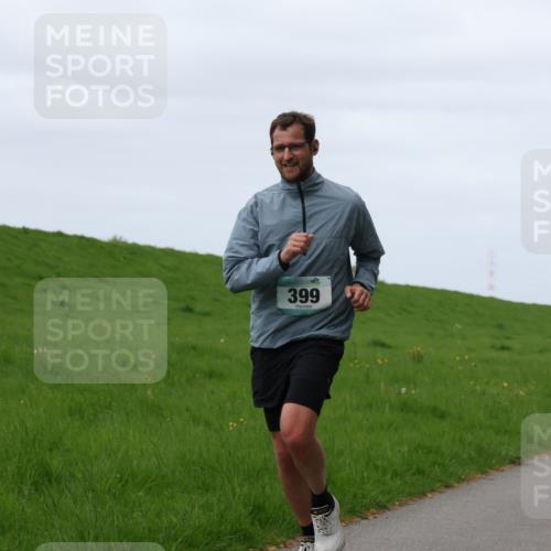 04.05.2025 - 8. Wedeler Halbmarathon Yannick Fuchs http://msf.ph/oto/7826440 04.05.2025 11:33:29 Laufen 399 meine-sportfotos.de