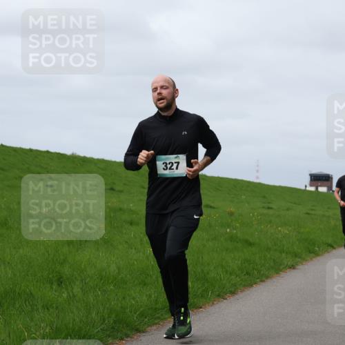 04.05.2025 - 8. Wedeler Halbmarathon Yannick Fuchs http://msf.ph/oto/7826485 04.05.2025 11:55:41 Laufen 327, 160, 118, 121 meine-sportfotos.de