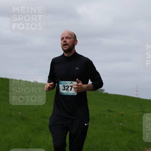 04.05.2025 - 8. Wedeler Halbmarathon Yannick Fuchs http://msf.ph/oto/7826505 04.05.2025 11:55:41 Laufen 327, 360 meine-sportfotos.de