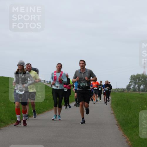 04.05.2025 - 8. Wedeler Halbmarathon Yannick Fuchs http://msf.ph/oto/7826508 04.05.2025 11:33:32 Laufen 376 meine-sportfotos.de