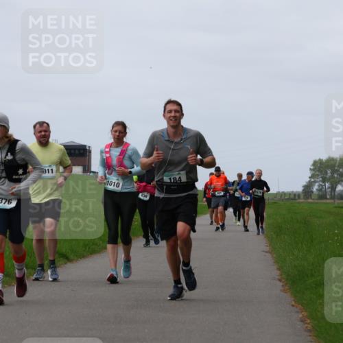 04.05.2025 - 8. Wedeler Halbmarathon Yannick Fuchs http://msf.ph/oto/7826531 04.05.2025 11:33:34 Laufen 376, 011, 1010, 636, 184, 1179 meine-sportfotos.de