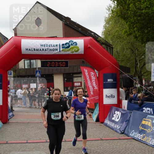 04.05.2025 - 8. Wedeler Halbmarathon Felixshl http://msf.ph/oto/7826801 04.05.2025 12:03:48 Ziel 146, 307, 396, 771 meine-sportfotos.de