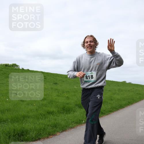 04.05.2025 - 8. Wedeler Halbmarathon Yannick Fuchs http://msf.ph/oto/7826832 04.05.2025 11:55:50 Laufen 15, 818 meine-sportfotos.de