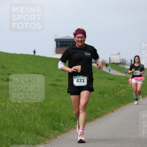 04.05.2025 - 8. Wedeler Halbmarathon Yannick Fuchs http://msf.ph/oto/7826860 04.05.2025 11:56:04 Laufen 433, 477 meine-sportfotos.de