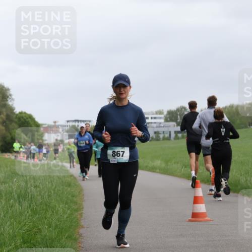 04.05.2025 - 8. Wedeler Halbmarathon Yannick Fuchs http://msf.ph/oto/7826889 04.05.2025 11:14:28 Laufen 867, 151 meine-sportfotos.de